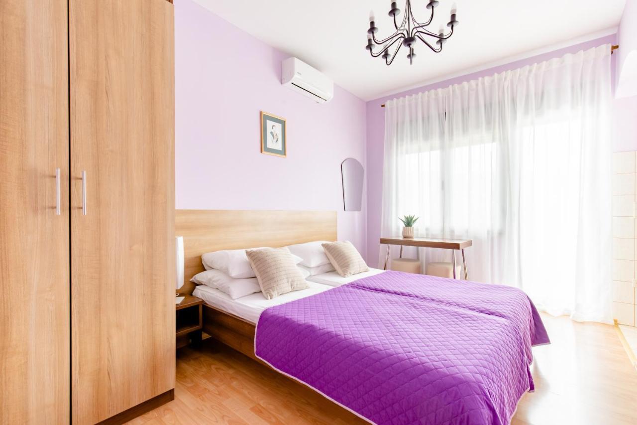 Apartments Mara Kaštela Esterno foto